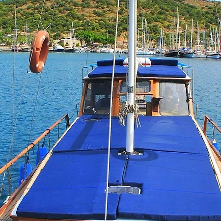 보트호텔 Evoteli Group Kuzey Alina Yachting *